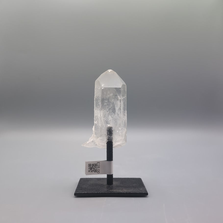 Clear Quartz Stand 209g