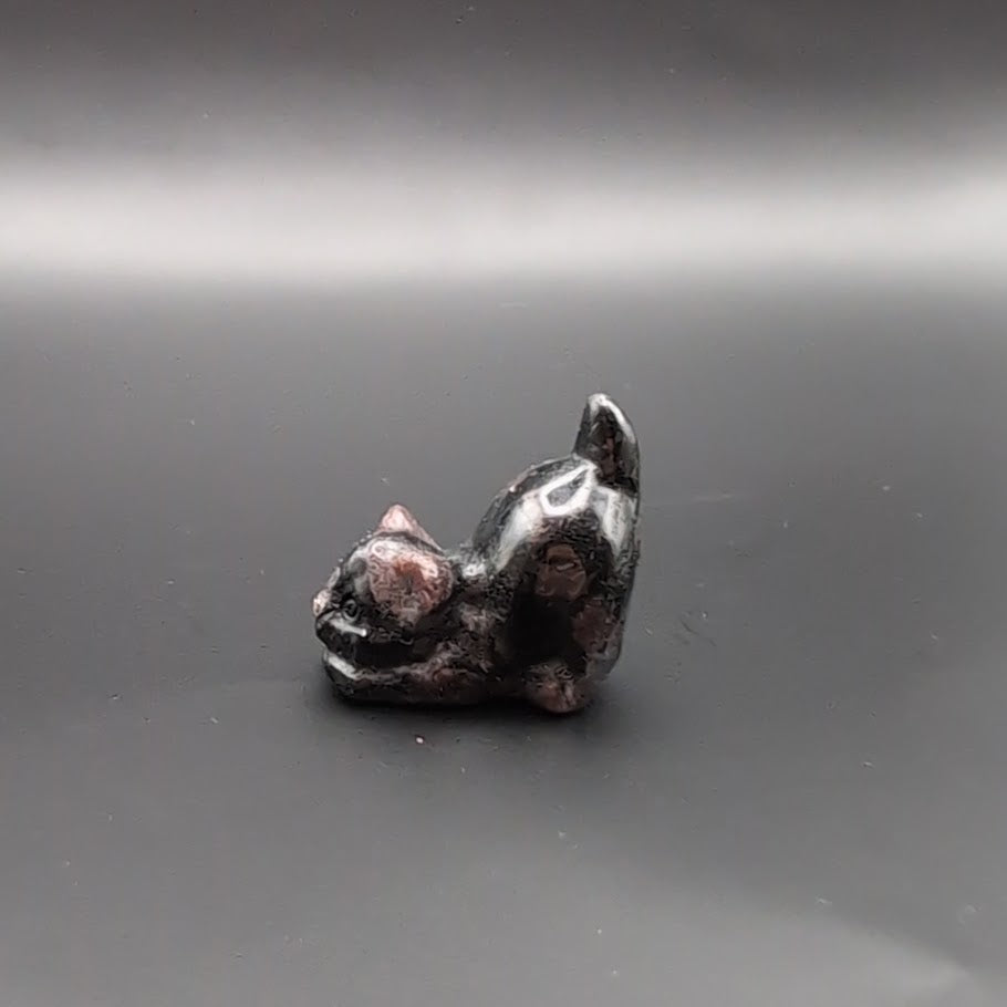Stretching Cat Carving