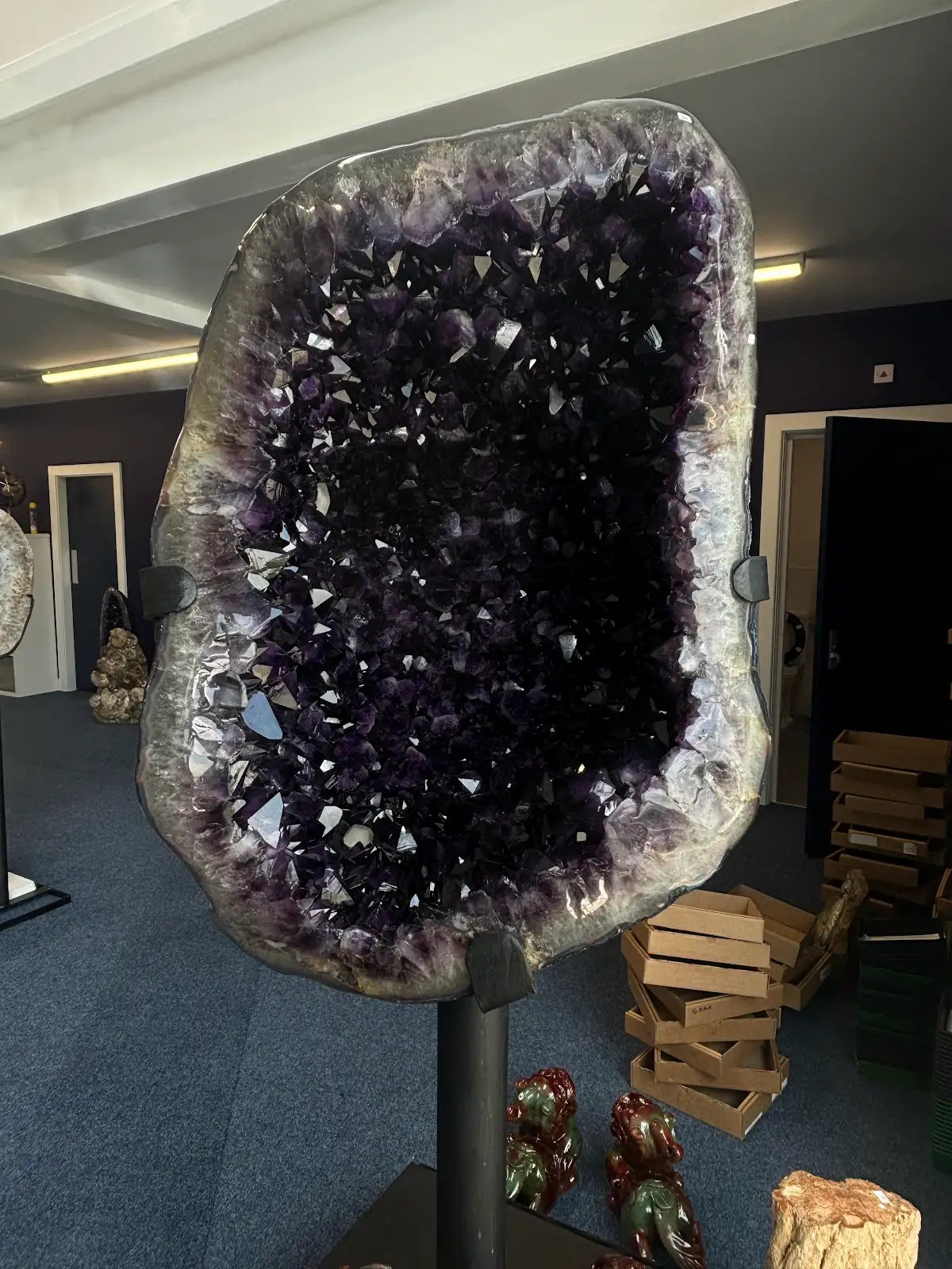 385kg Amethyst Cave