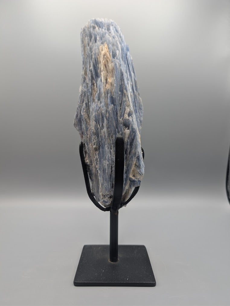 Blue Kyanite Stand 1.58kg