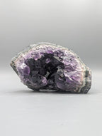 Amethyst Bed 876g