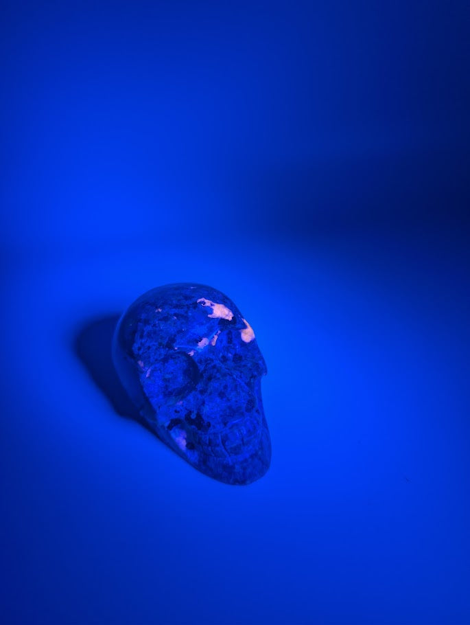 Yooperlite Skull Carving