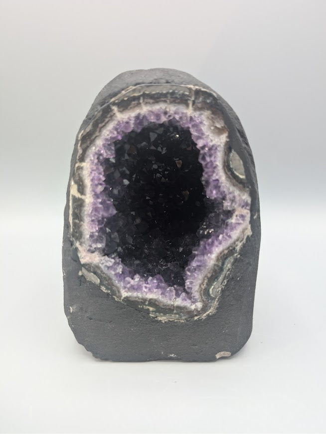 Amethyst Geode 2.084kg