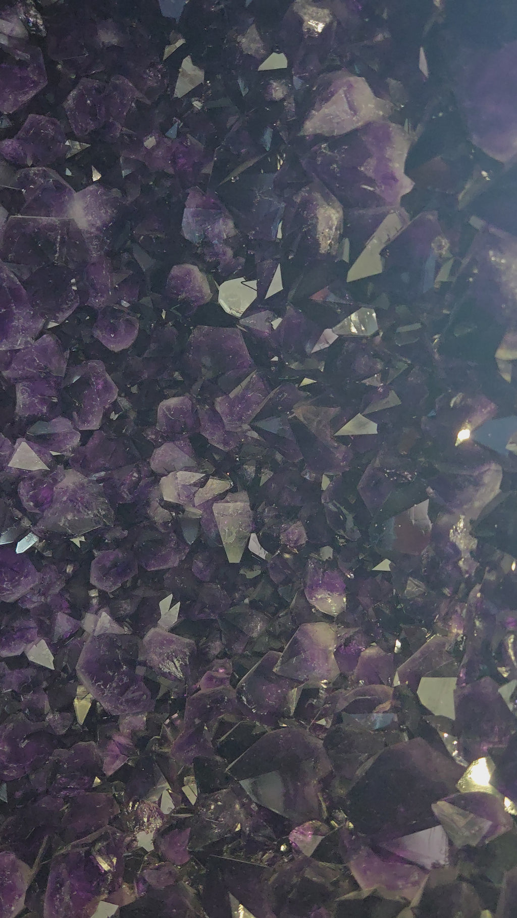 385kg Amethyst Cave